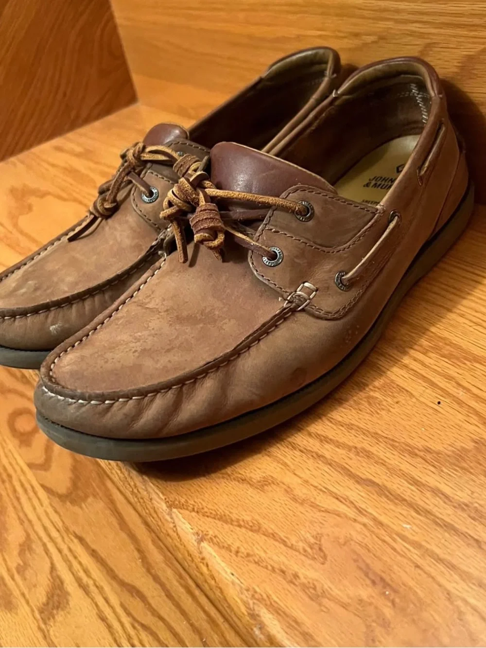 Johnston & Murphy tan leather
